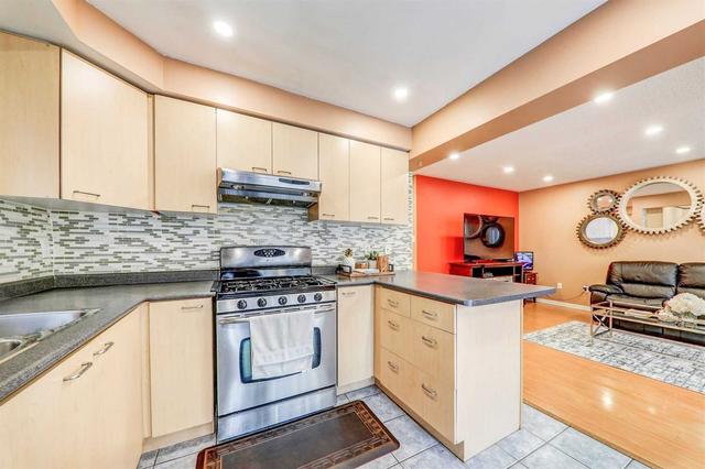 81 Trumpeter St, House semidetached with 3 bedrooms, 4 bathrooms and 3 parking in Toronto ON | Image 5