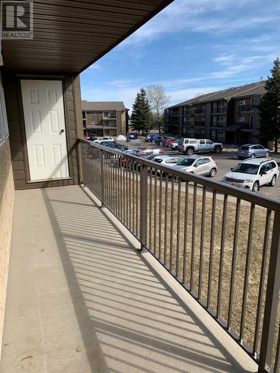 203, - 405 Columbia Boulevard W, Condo with 2 bedrooms, 1 bathrooms and null parking in Lethbridge AB | Image 11