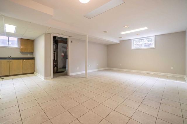 64 Dorchester Dr, House detached with 3 bedrooms, 3 bathrooms and 5 parking in Brampton ON | Image 24