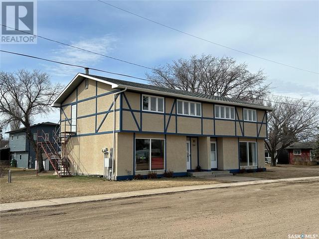 314 Main Street, House detached with 8 bedrooms, 4 bathrooms and null parking in Muenster SK | Image 38
