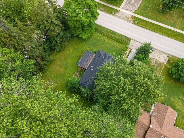 97 Bernard Avenue, House detached with 2 bedrooms, 1 bathrooms and null parking in Fort Erie ON | Image 35