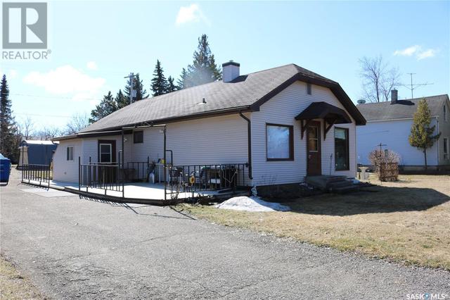 309 Main Street, House detached with 3 bedrooms, 2 bathrooms and null parking in Maryfield SK | Image 1