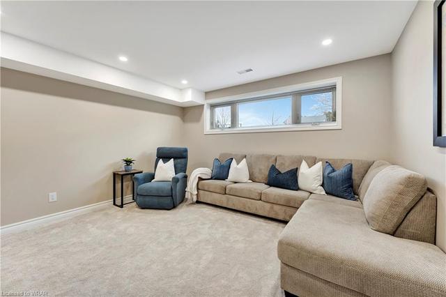 107 Sandsprings Crescent, House detached with 4 bedrooms, 2 bathrooms and 5 parking in Kitchener ON | Image 14