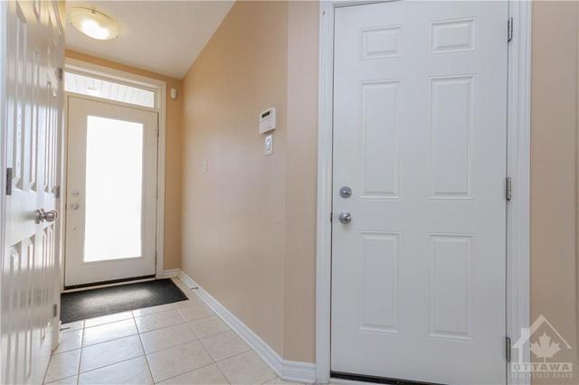 795 Hazelnut Crescent, Townhouse with 3 bedrooms, 3 bathrooms and 2 parking in Ottawa ON | Image 27
