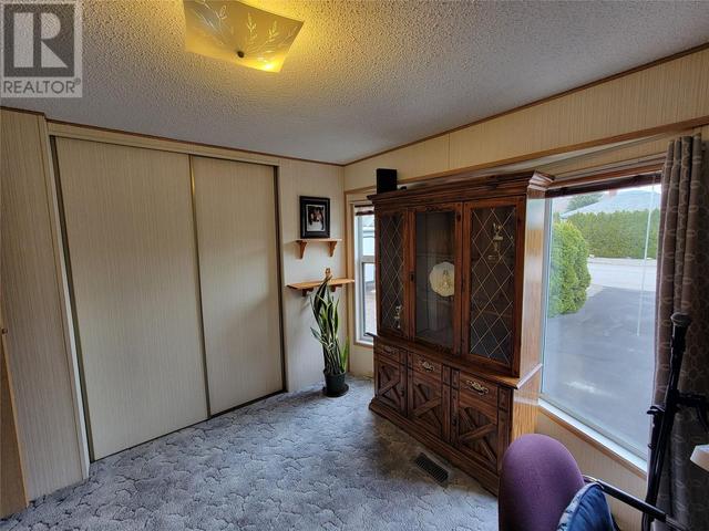 715 10th Avenue, House detached with 2 bedrooms, 2 bathrooms and null parking in Keremeos BC | Image 25