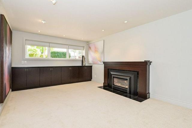 492 Wicklow Rd, House detached with 3 bedrooms, 2 bathrooms and 4 parking in Burlington ON | Image 14