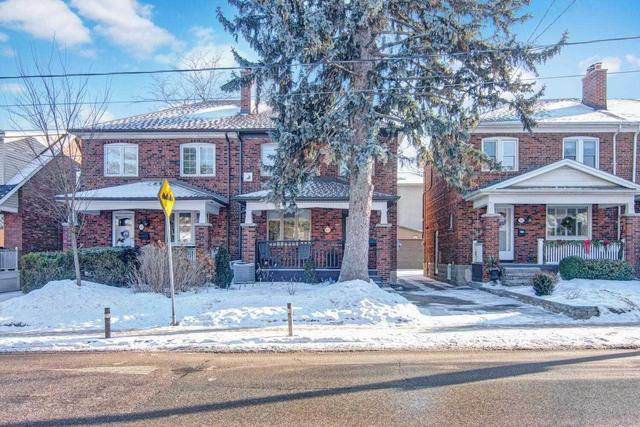 665 Millwood Rd, House semidetached with 3 bedrooms, 4 bathrooms and 2 parking in Toronto ON | Image 12