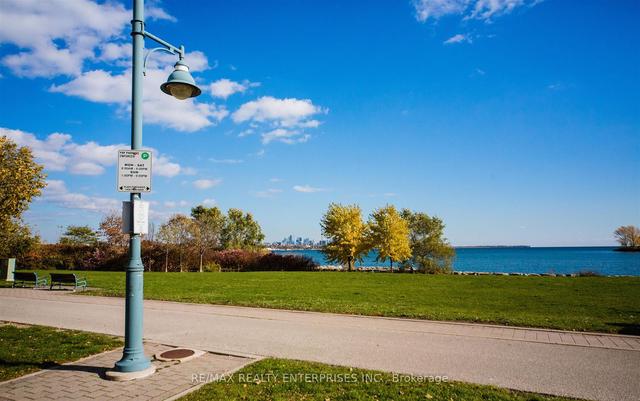 1208 - 1 Palace Pier Crt, Condo with 2 bedrooms, 2 bathrooms and 1 parking in Toronto ON | Image 33