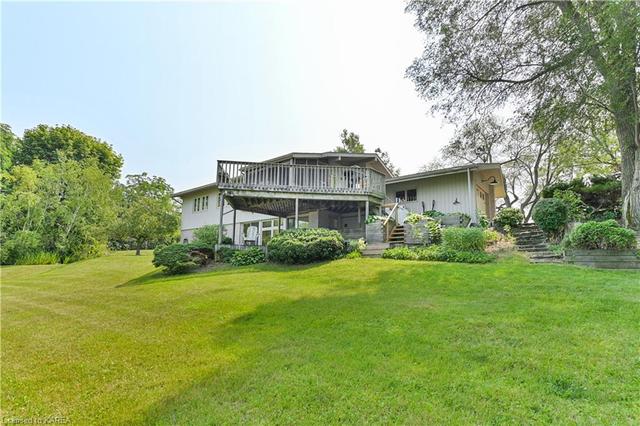 3438 County Road 3, House detached with 4 bedrooms, 2 bathrooms and 10 parking in Prince Edward County ON | Image 35