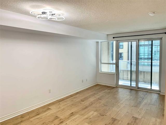 409 - 270 Wellington St W, Condo with 2 bedrooms, 1 bathrooms and 1 parking in Toronto ON | Image 29