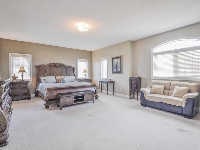 32 Adriatic Cres, House detached with 4 bedrooms, 5 bathrooms and 6 parking in Brampton ON | Image 12