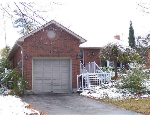 89 Irwin Dr, House detached with 2 bedrooms, 2 bathrooms and null parking in Barrie ON | Image 2