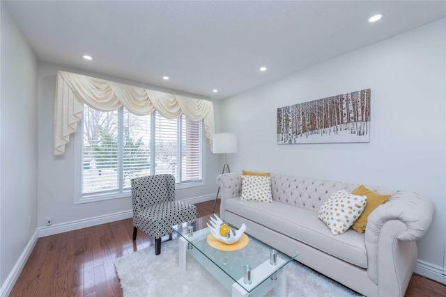 389 Aberdeen Ave, House detached with 3 bedrooms, 4 bathrooms and 2 parking in Vaughan ON | Image 5