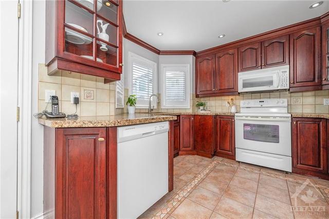 996 Karsh Drive, House detached with 4 bedrooms, 3 bathrooms and 4 parking in Ottawa ON | Image 7