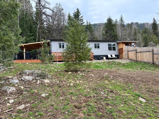 4248 Ross Spur Road, House detached with 2 bedrooms, 2 bathrooms and 5 parking in Central Kootenay G BC | Image 28