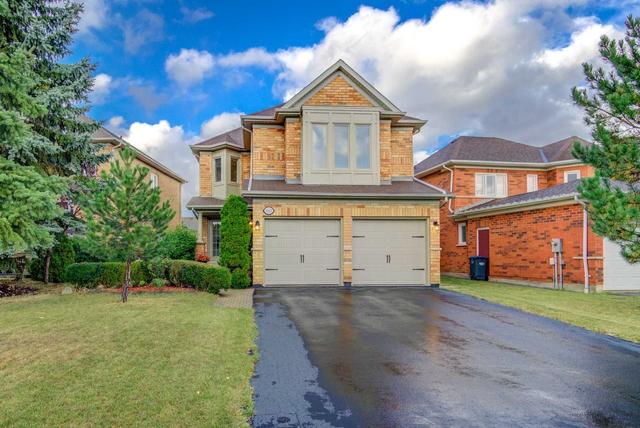 5861 Greensboro Dr, House detached with 4 bedrooms, 3 bathrooms and 6 parking in Mississauga ON | Image 1