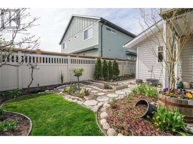 6925 Meadows Drive, House detached with 2 bedrooms, 2 bathrooms and 5 parking in Oliver BC | Image 29
