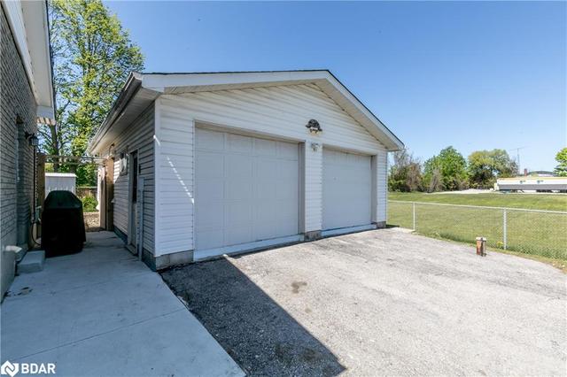 2928 11 Highway, House detached with 5 bedrooms, 3 bathrooms and 8 parking in Oro Medonte ON | Image 21