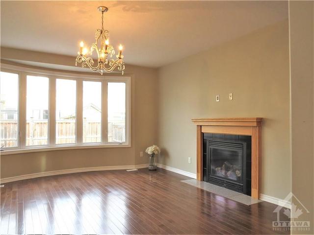 541 Sunlit Circle, House detached with 3 bedrooms, 4 bathrooms and 3 parking in Ottawa ON | Image 10