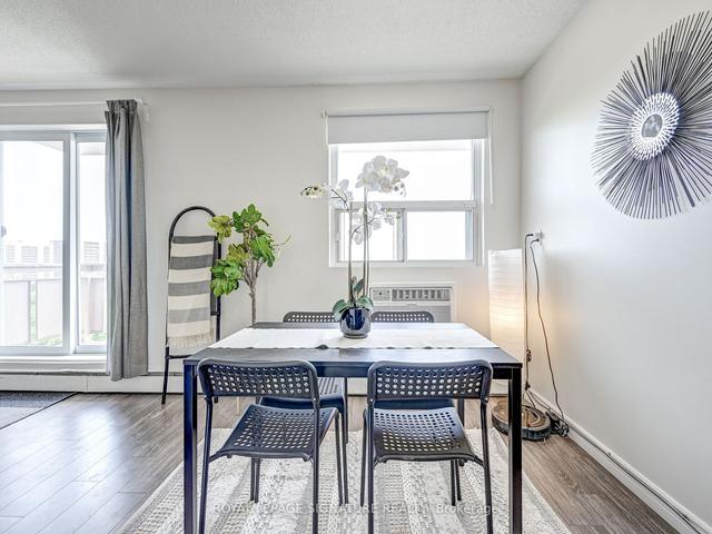 902 - 851 Queenston Rd, Condo with 2 bedrooms, 1 bathrooms and 1 parking in Hamilton ON | Image 6