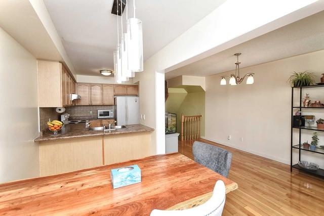 14 Pat Brooks Terr, Townhouse with 4 bedrooms, 4 bathrooms and 3 parking in Toronto ON | Image 8