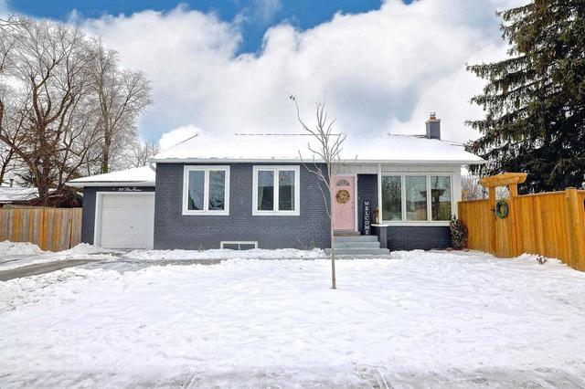 206 Elm Ave, House detached with 3 bedrooms, 2 bathrooms and 3 parking in Milton ON | Image 1