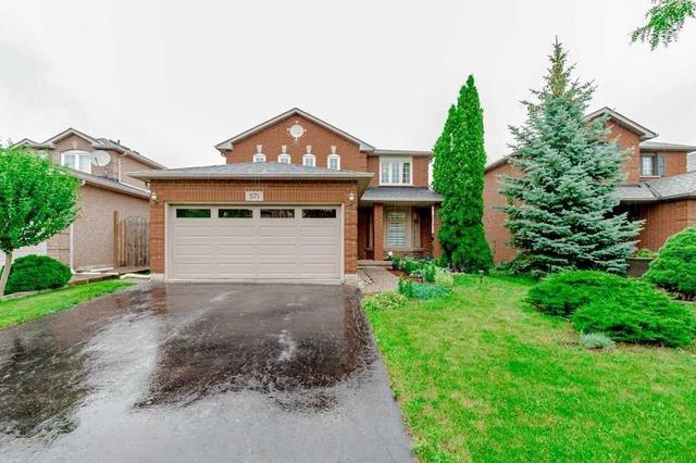 571 Phoebe Cres, House detached with 4 bedrooms, 3 bathrooms and 4 parking in Burlington ON | Image 1