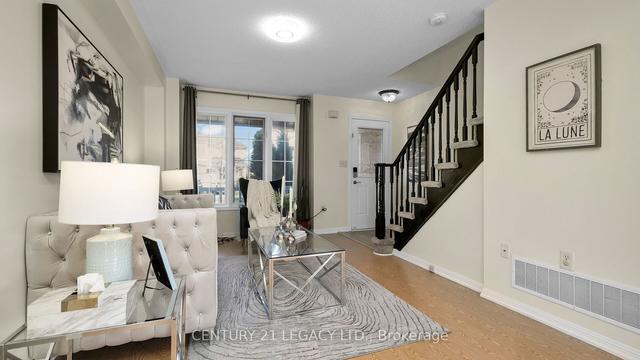 1686 Samuelson Circ, House semidetached with 3 bedrooms, 3 bathrooms and 4 parking in Mississauga ON | Image 39