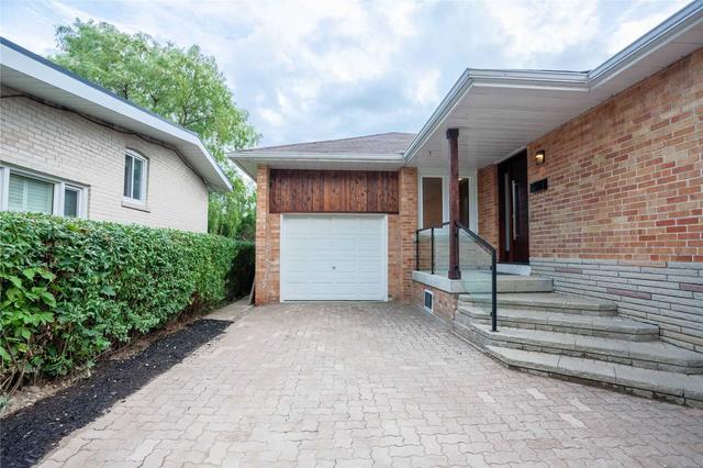 273 Betty Ann Dr, House detached with 3 bedrooms, 3 bathrooms and 3 parking in Toronto ON | Image 12