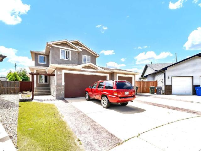 74 Terrace Court Ne, House detached with 4 bedrooms, 3 bathrooms and 3 parking in Medicine Hat AB | Image 1