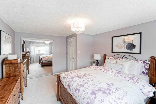133 Salisbury Circ, House semidetached with 4 bedrooms, 2 bathrooms and 3 parking in Brampton ON | Image 5
