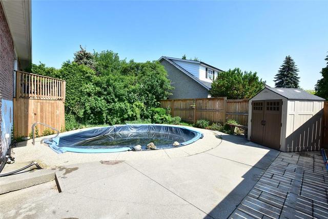 22 Dibgate Blvd, House semidetached with 3 bedrooms, 3 bathrooms and 2 parking in Toronto ON | Image 13
