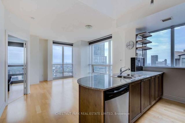 5004 - 763 Bay St, Condo with 2 bedrooms, 2 bathrooms and 1 parking in Toronto ON | Image 1