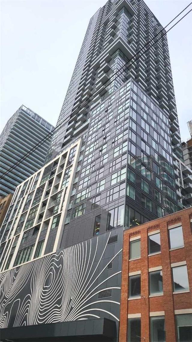2409 - 87 Peter St, Condo with 0 bedrooms, 1 bathrooms and 0 parking in Toronto ON | Card Image