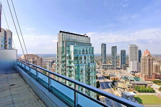 lph05 - 220 Burnhamthorpe Rd, Condo with 2 bedrooms, 2 bathrooms and 2 parking in Mississauga ON | Image 33