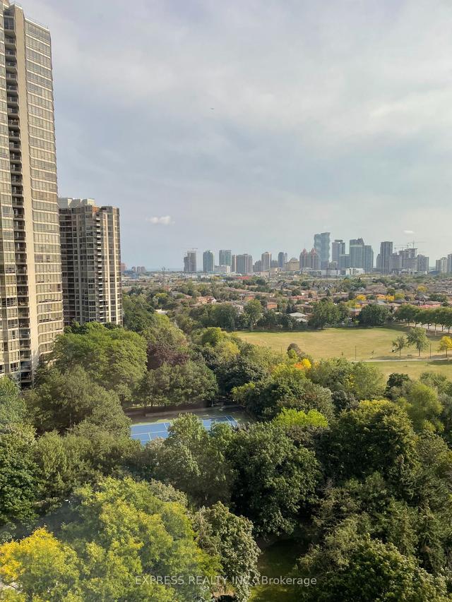 1407 - 50 Eglinton Ave W, Condo with 2 bedrooms, 2 bathrooms and 2 parking in Mississauga ON | Image 10