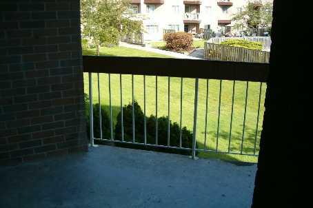 03 - 2001 Bonnymede Dr, Condo with 1 bedrooms, 1 bathrooms and 1 parking in Mississauga ON | Image 8