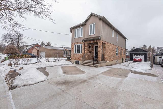 26 Fourth Ave, House semidetached with 3 bedrooms, 4 bathrooms and 7 parking in Kitchener ON | Image 12