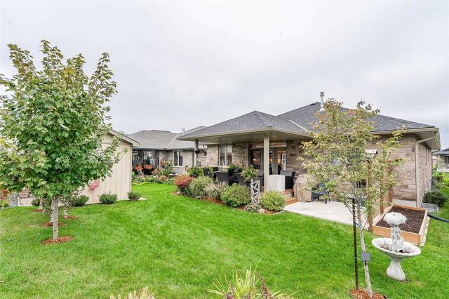 18 Howard Cres, House detached with 2 bedrooms, 3 bathrooms and 6 parking in Centre Wellington ON | Image 9