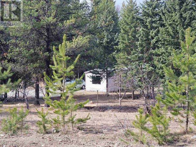 5257 Mckee Road, House other with 2 bedrooms, 1 bathrooms and null parking in Cariboo B BC | Image 3