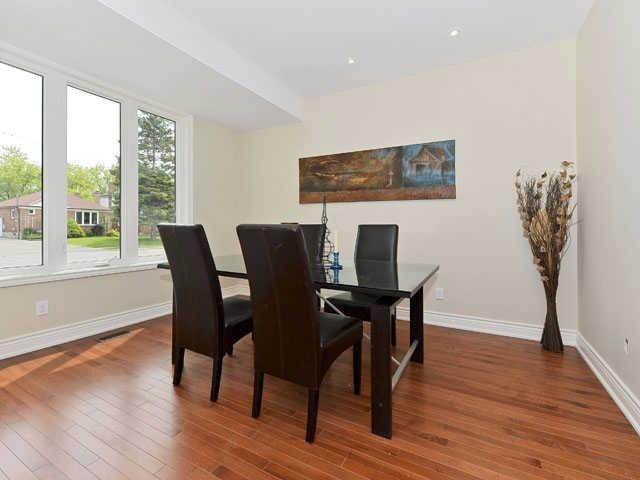 80 Ellington Dr, House detached with 4 bedrooms, 5 bathrooms and 2 parking in Toronto ON | Image 4