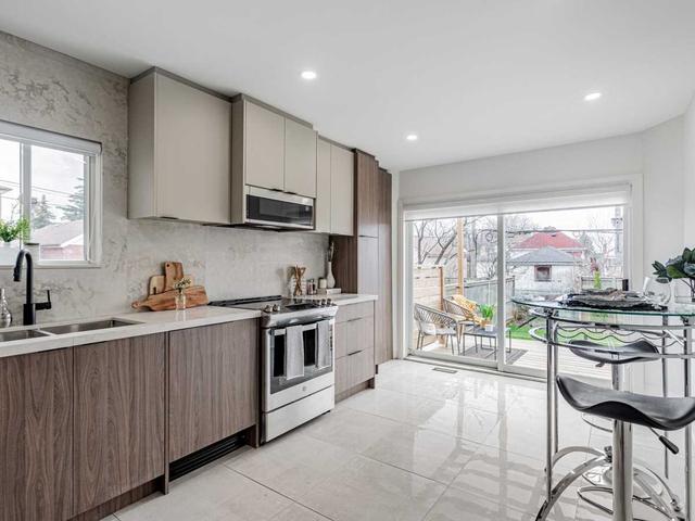 10 Yarrow Rd, House detached with 3 bedrooms, 3 bathrooms and 1 parking in Toronto ON | Image 7