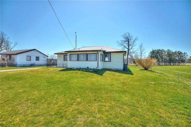 565 Rymer Road, House detached with 3 bedrooms, 1 bathrooms and 6 parking in Haldimand County ON | Image 4