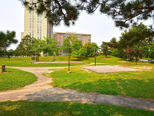 807 - 21 Knightsbridge Rd, Condo with 3 bedrooms, 1 bathrooms and 1 parking in Brampton ON | Image 15