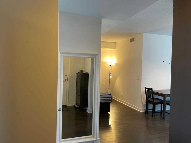 1104 - 295 Adelaide St W, Condo with 1 bedrooms, 1 bathrooms and 0 parking in Toronto ON | Image 13