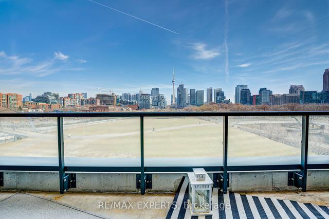 402 - 30 Ordnance St, Condo with 2 bedrooms, 2 bathrooms and 0 parking in Toronto ON | Image 27