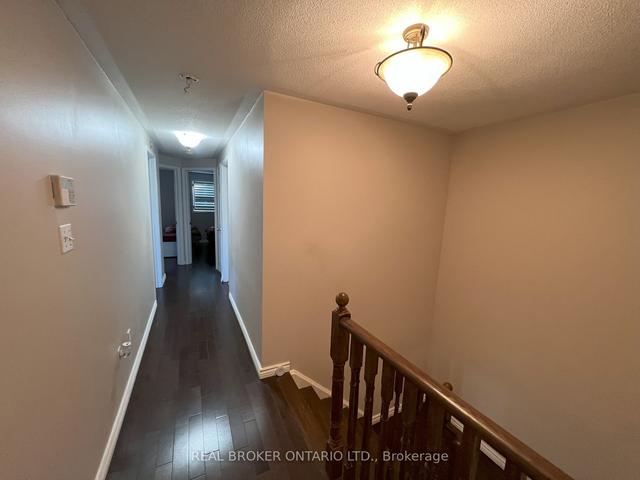1 - 2555 Thomas St, Townhouse with 4 bedrooms, 3 bathrooms and 2 parking in Mississauga ON | Image 3
