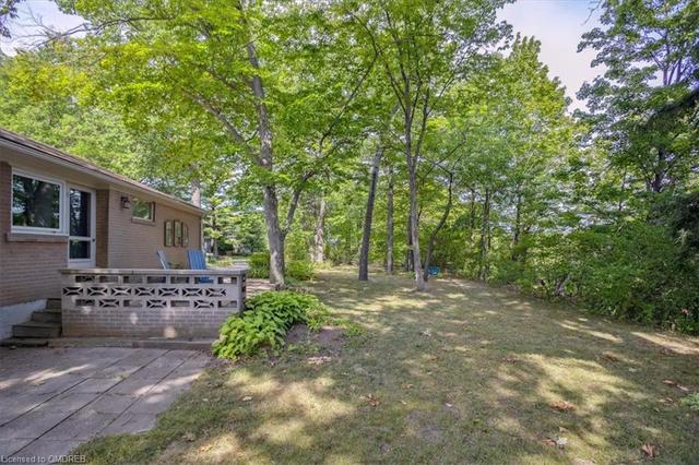 327 River Side Drive, House detached with 3 bedrooms, 1 bathrooms and 5 parking in Oakville ON | Image 9