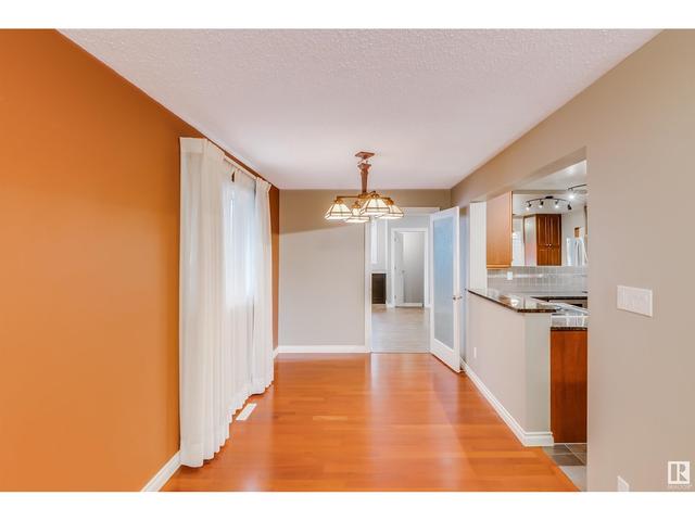 3624 113b St Nw, House detached with 4 bedrooms, 4 bathrooms and null parking in Edmonton AB | Image 8