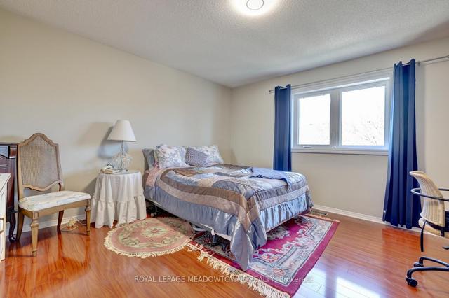 2470 Bankside Dr, House detached with 3 bedrooms, 3 bathrooms and 3 parking in Mississauga ON | Image 9